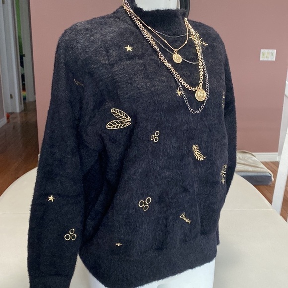 Dazy Christmas Embroidered Mock Neck Drop Shoulder Fluffy Knit Sweater Sz L NWOT - Picture 14 of 16